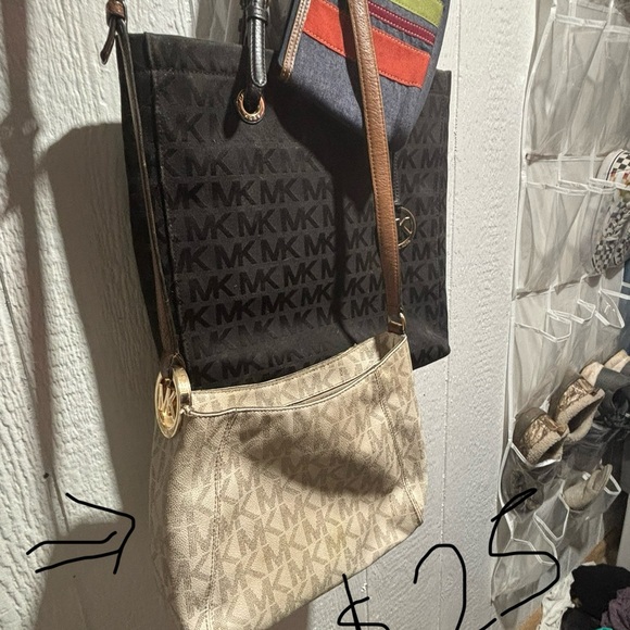 Michael Kors Handbags - Michael Kors Black and Cream Logo Bag Set
